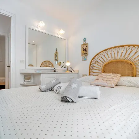 Hauzify I Joy Apartment *